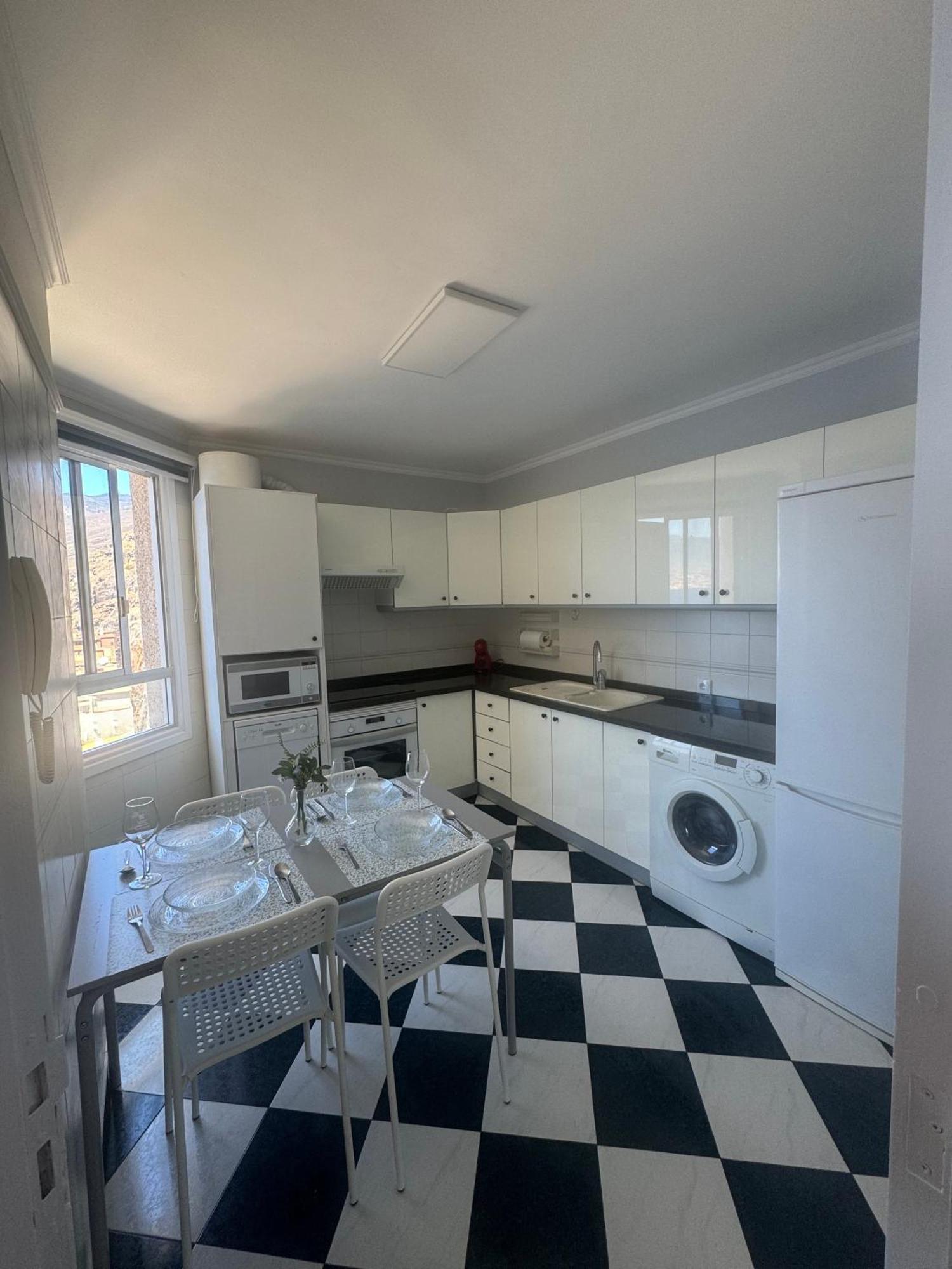 Maravilloso Duplex Frente Al Mar Con Parking Propio A Pie De Playa Apartamento Radazul