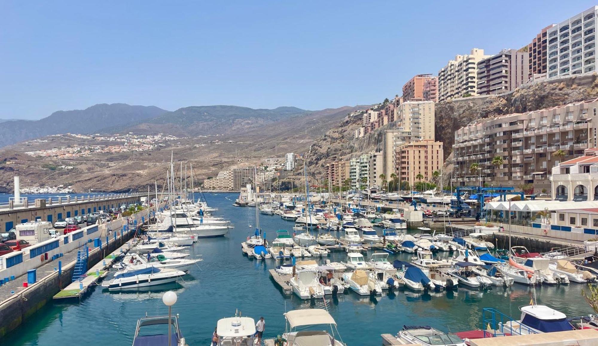Appartement Maravilloso Duplex Frente Al Mar Con Parking Propio A Pie De Playa Radazul